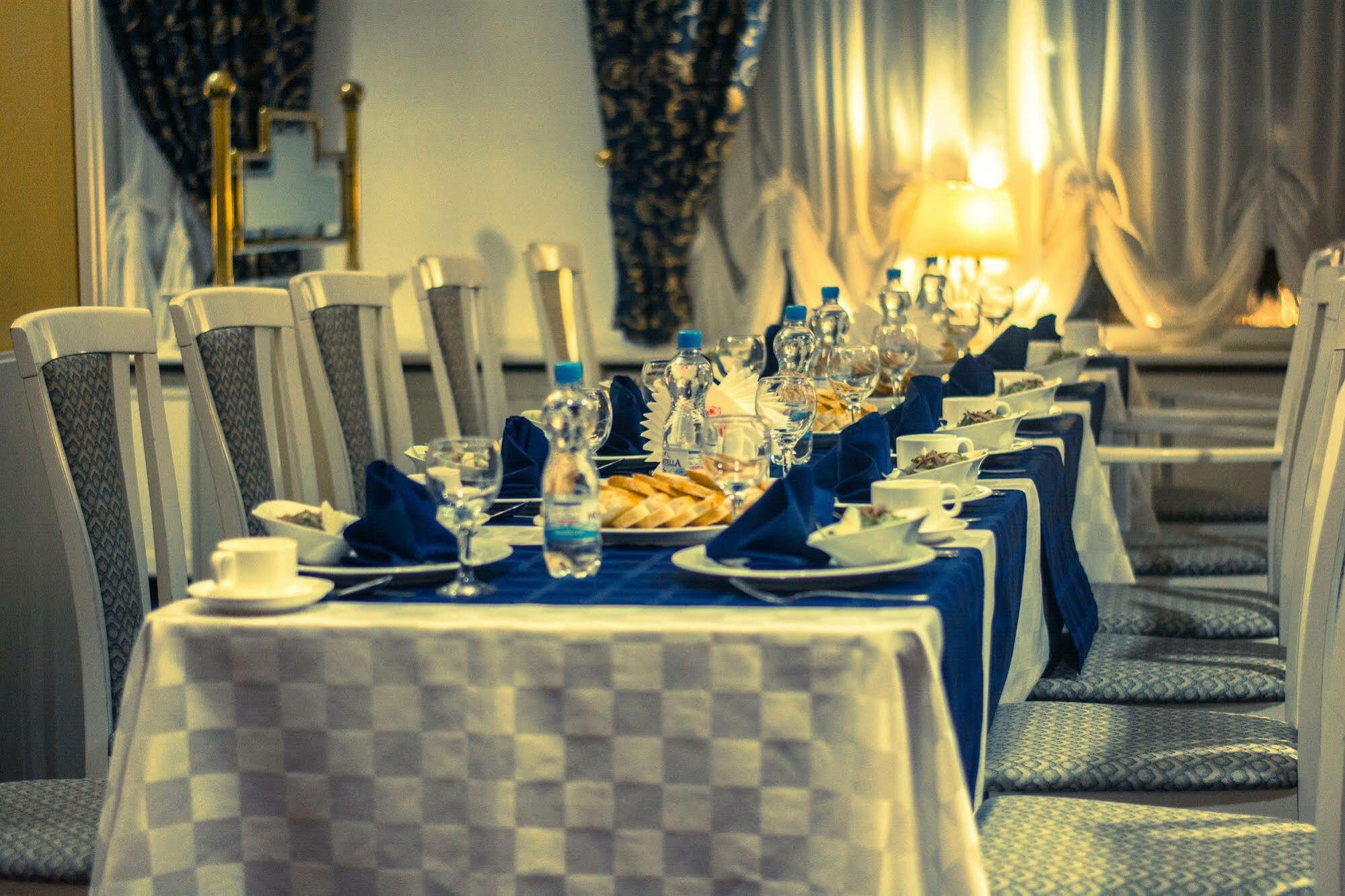 Shodlik Palace Tasjkent Buitenkant foto